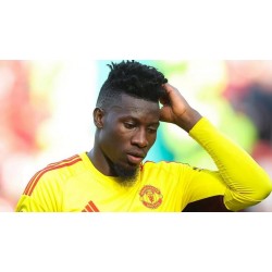 Manchester United erlitt seine erste Ligapokalniederlage gegen einen Viertligisten
